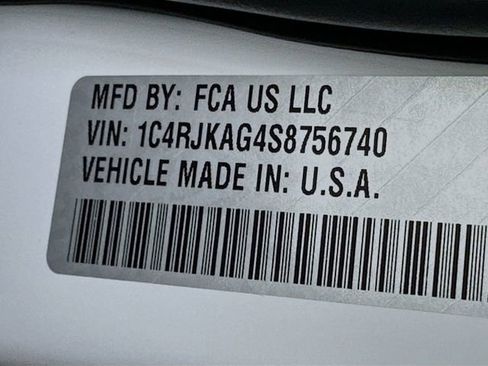 New 2025 Jeep Grand Cherokee L Altitude image 17