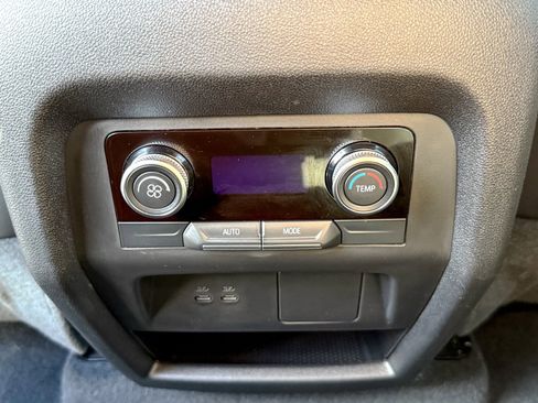 Certified 2025 Buick Enclave Sport Touring image 24