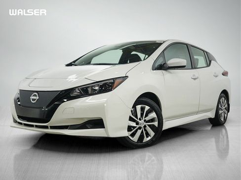 Used 2025 Nissan Leaf S FWD image 1