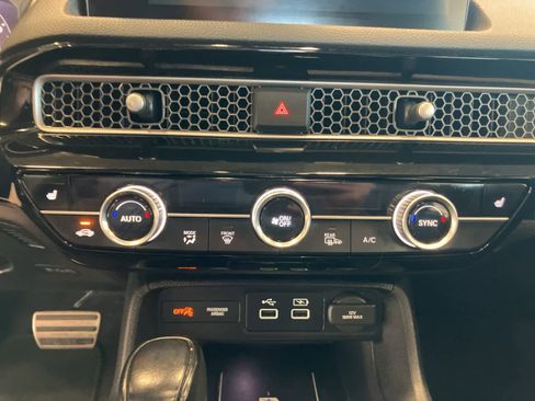 Used 2022 Honda Civic Sport Touring image 19