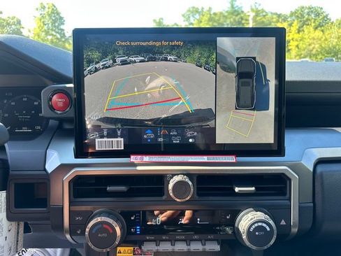 New 2026 Toyota 4Runner TRD Off-Road Premium AWD/4WD image 36
