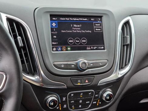 Used 2024 Chevrolet Equinox LT FWD image 22