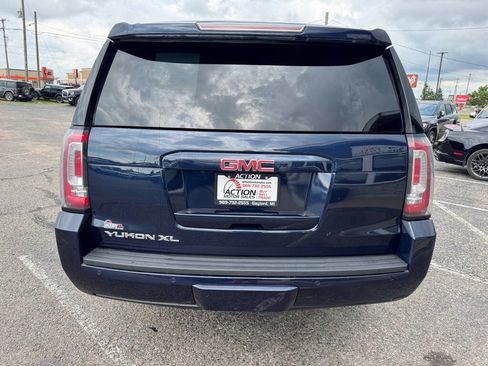 Used 2020 GMC Yukon XL SLT image 4