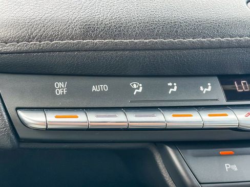 Used 2020 Cadillac XT4 Premium Luxury FWD image 18
