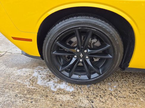 Used 2017 Dodge Challenger SXT Plus RWD image 21