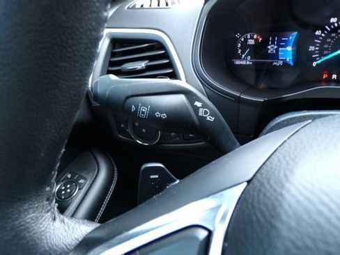 Used 2022 Ford Edge Titanium w/ Class II Trailer Tow Package image 20