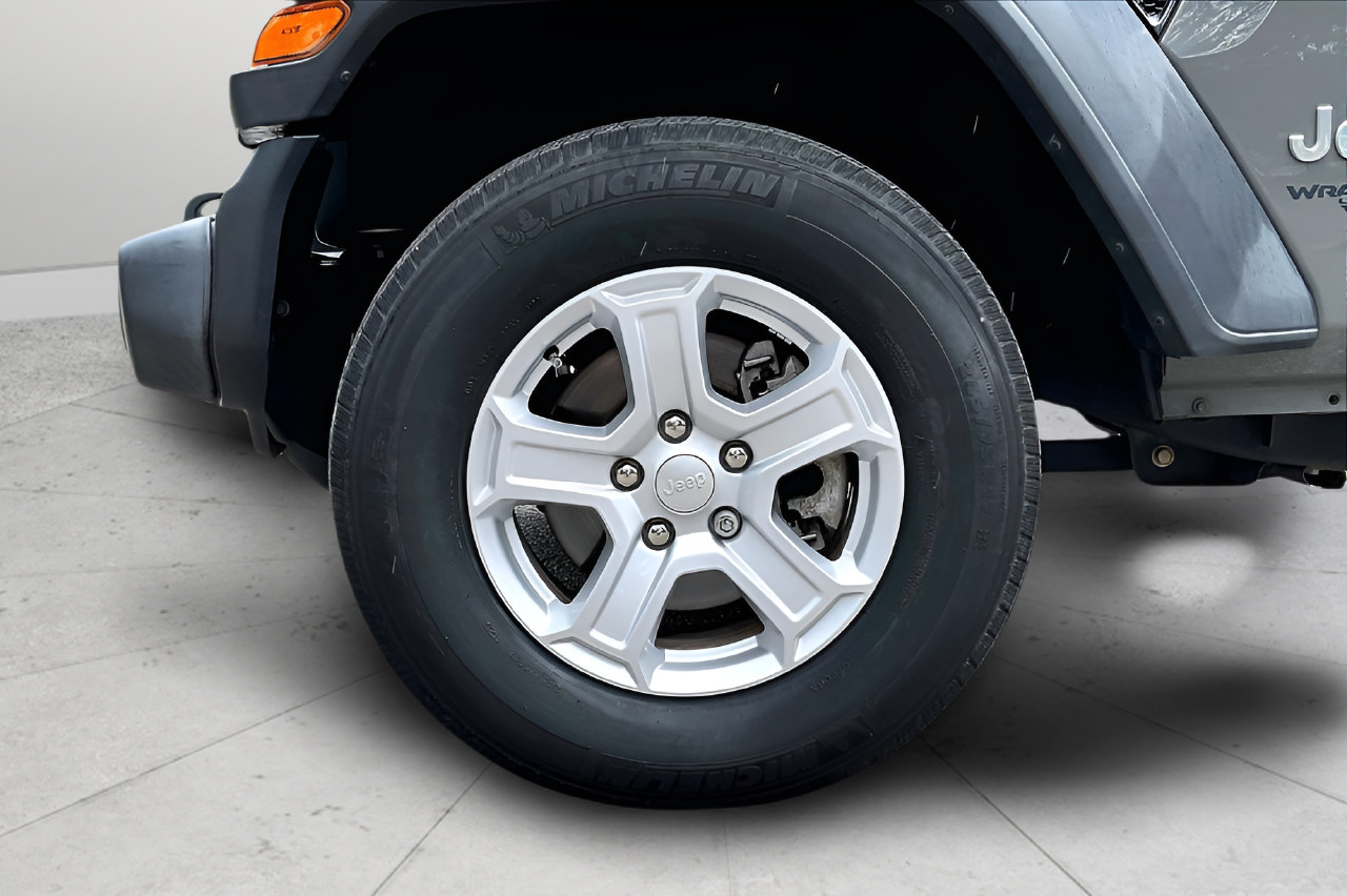 Used 2021 Jeep Wrangler Unlimited Sport AWD/4WD image 35