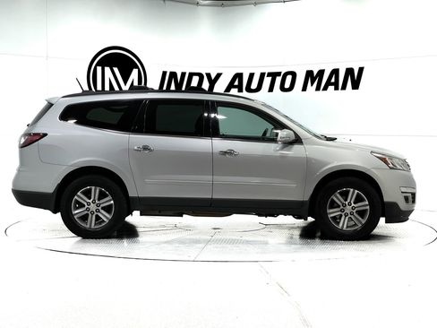 Used 2017 Chevrolet Traverse LT AWD/4WD image 3