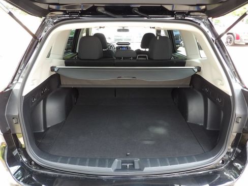 Used 2023 Subaru Forester Premium AWD/4WD image 27