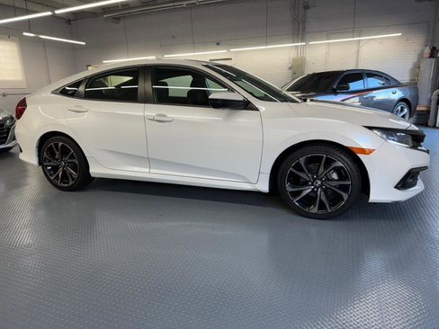 Used 2021 Honda Civic Sport image 6
