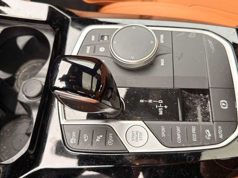 Used 2024 BMW X4 xDrive30i w/ Premium Package AWD/4WD image 19