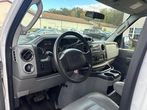 Used 2013 Ford E-350 and Econoline 350 Extended Super Duty w/ PWR Group image 18