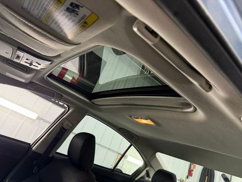 Used 2011 Subaru Legacy 2.5i Premium image 17