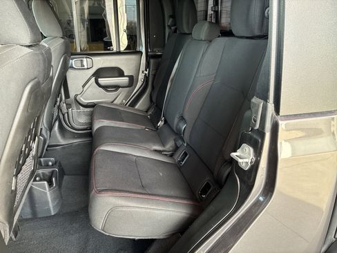 Used 2022 Jeep Gladiator Rubicon w/ Trailer Tow Package image 13