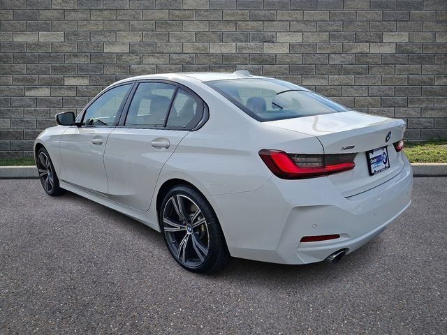 Certified 2023 BMW 330i xDrive Sedan w/ Driving Assistance Package AWD/4WD image 4