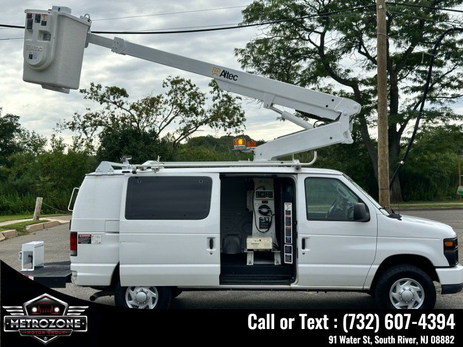 Used 2012 Ford E-350 and Econoline 350 Super Duty RWD image 7