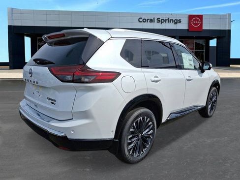 New 2026 Nissan Rogue Platinum w/ Platinum Premium Package AWD/4WD image 3