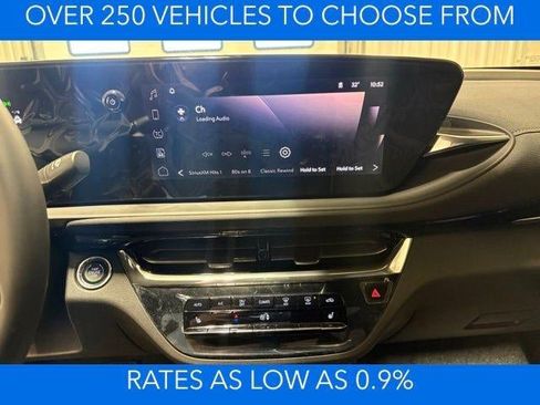 New 2026 Buick Envista Avenir image 12