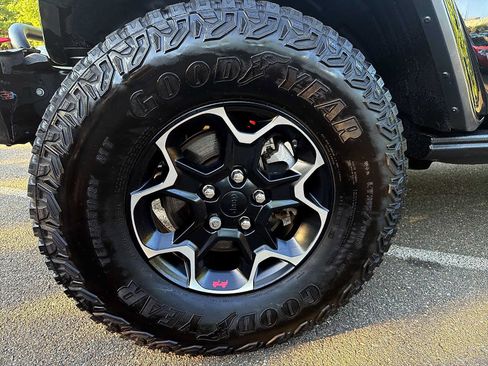 Used 2020 Jeep Wrangler Unlimited Rubicon w/ Quick Order Package 28Y Recon AWD/4WD image 16