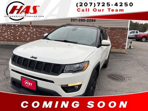 Used 2018 Jeep Compass Latitude w/ Popular Equipment Group image 1