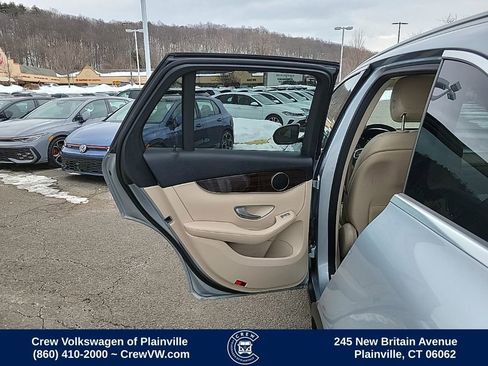 Used 2021 Mercedes-Benz GLC 300 4MATIC image 49