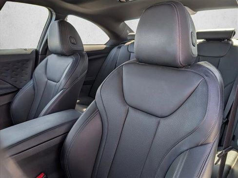 Certified 2023 BMW 230i Coupe w/ Premium Package image 18