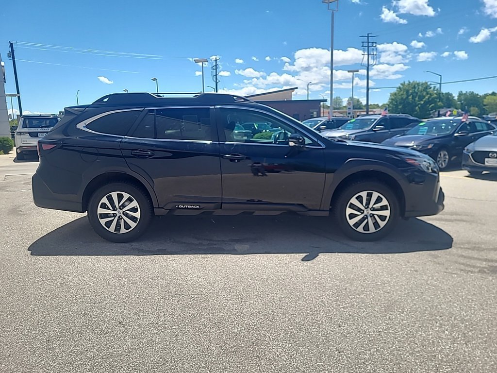 Used 2023 Subaru Outback Premium AWD/4WD image 7