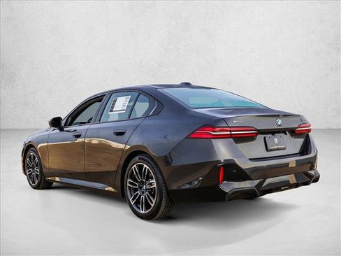 Used 2026 BMW 530i xDrive image 7