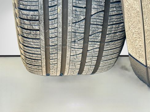 Used 2019 Porsche Cayenne AWD image 43