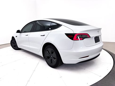 Used 2023 Tesla Model 3 Standard Range RWD image 2