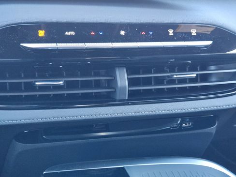 New 2026 Buick Enclave Sport Touring w/ Power Package image 15