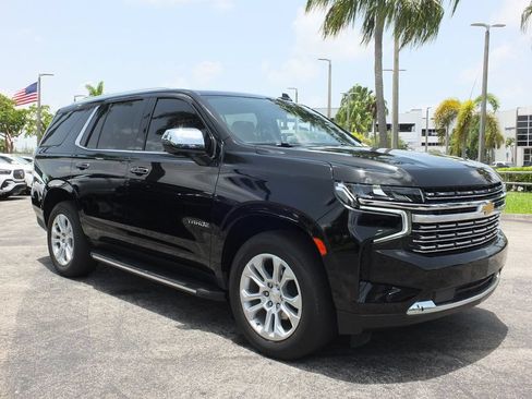Used 2021 Chevrolet Tahoe Premier RWD image 2
