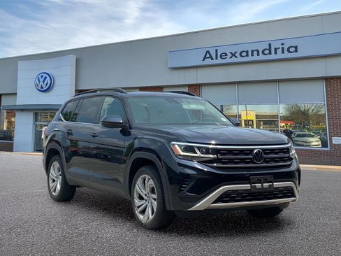 Certified 2023 Volkswagen Atlas SE w/ Panoramic Sunroof Package AWD/4WD image 1