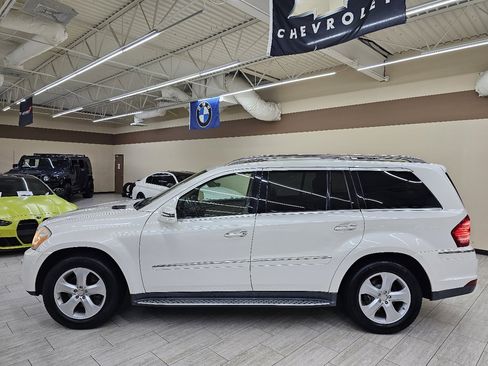 Used 2011 Mercedes-Benz GL 450 4MATIC image 9