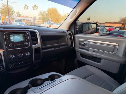 Used 2017 RAM 1500 Classic SLT image 21