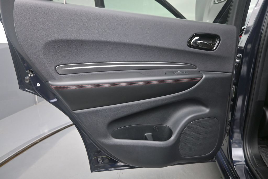Used 2023 Dodge Durango R/T w/ Blacktop Package AWD/4WD image 16