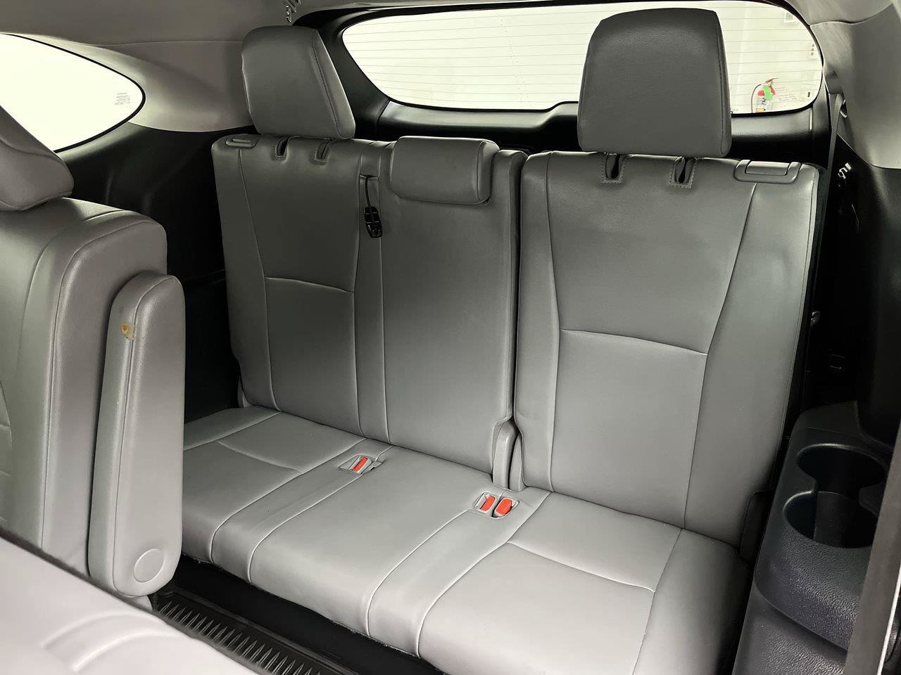 Used 2021 Toyota Highlander XLE AWD/4WD image 13