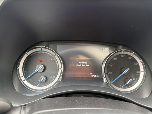 Certified 2022 Toyota Highlander XLE image 30