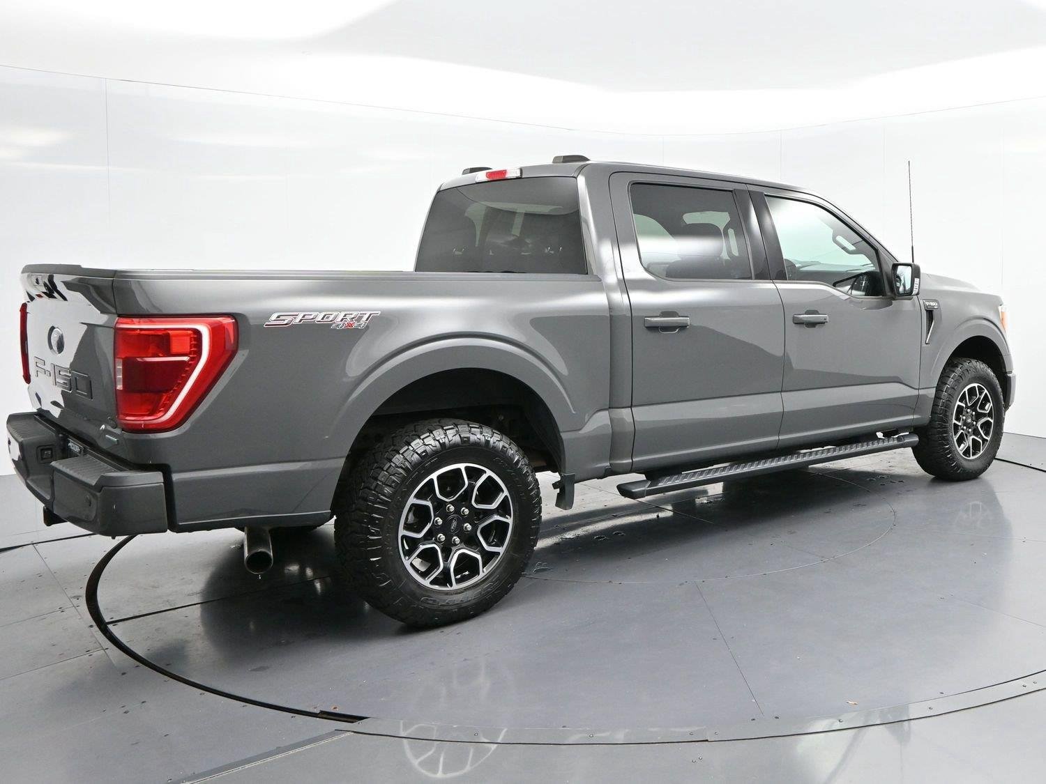 Used 2021 Ford F150 XLT w/ Equipment Group 302A High AWD/4WD image 7
