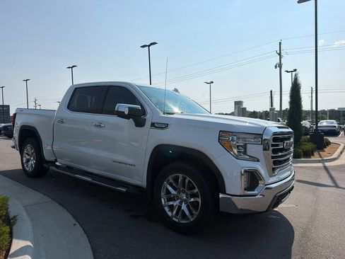 Used 2022 GMC Sierra 1500 SLT AWD/4WD image 3