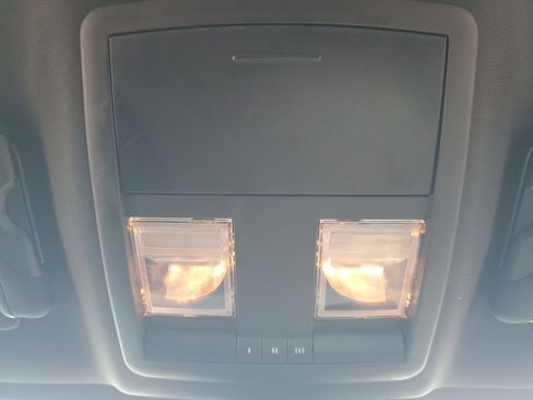 Used 2022 Dodge Challenger GT image 28