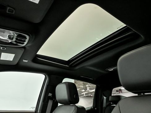 New 2026 GMC Canyon Elevation w/ Convenience Package image 8