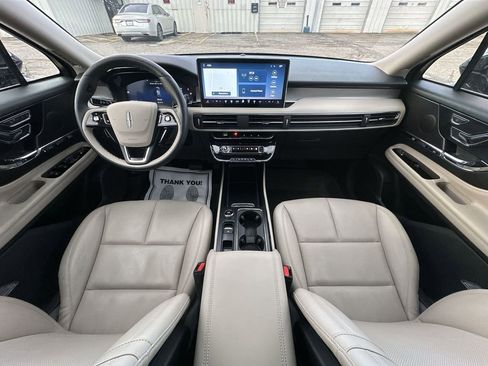 Used 2025 Lincoln Corsair FWD w/ Equipment Group 101A image 21