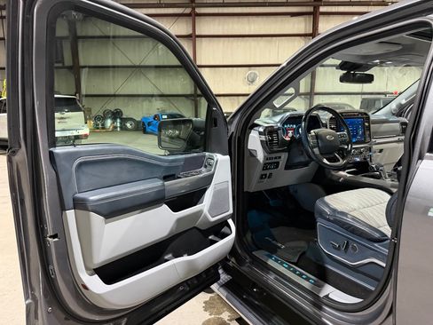 Used 2021 Ford F150 Limited AWD/4WD image 12