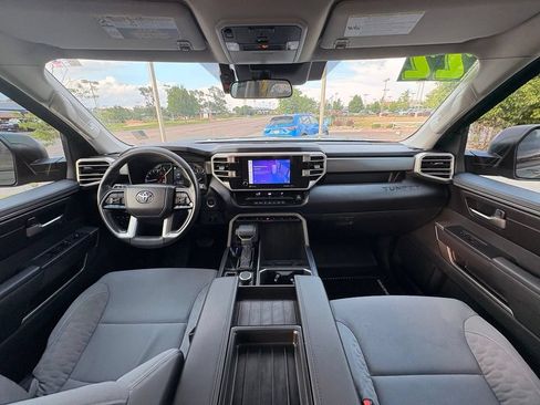 Used 2022 Toyota Tundra SR5 AWD/4WD image 12