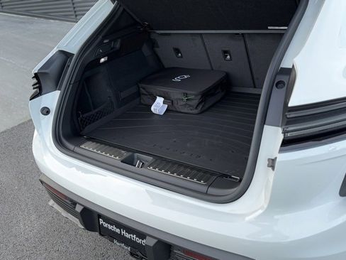 New 2025 Porsche Macan Turbo Electric image 35