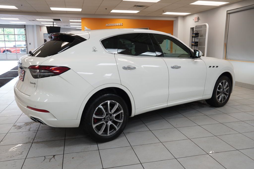 Used 2021 Maserati Levante AWD/4WD image 14