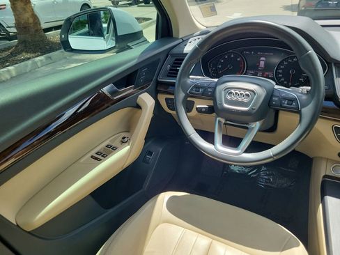 Used 2019 Audi Q5 2.0T Premium AWD/4WD image 18