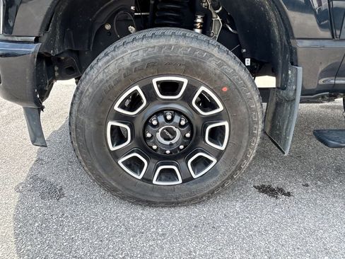 Certified 2023 Ford F250 Platinum AWD/4WD image 31