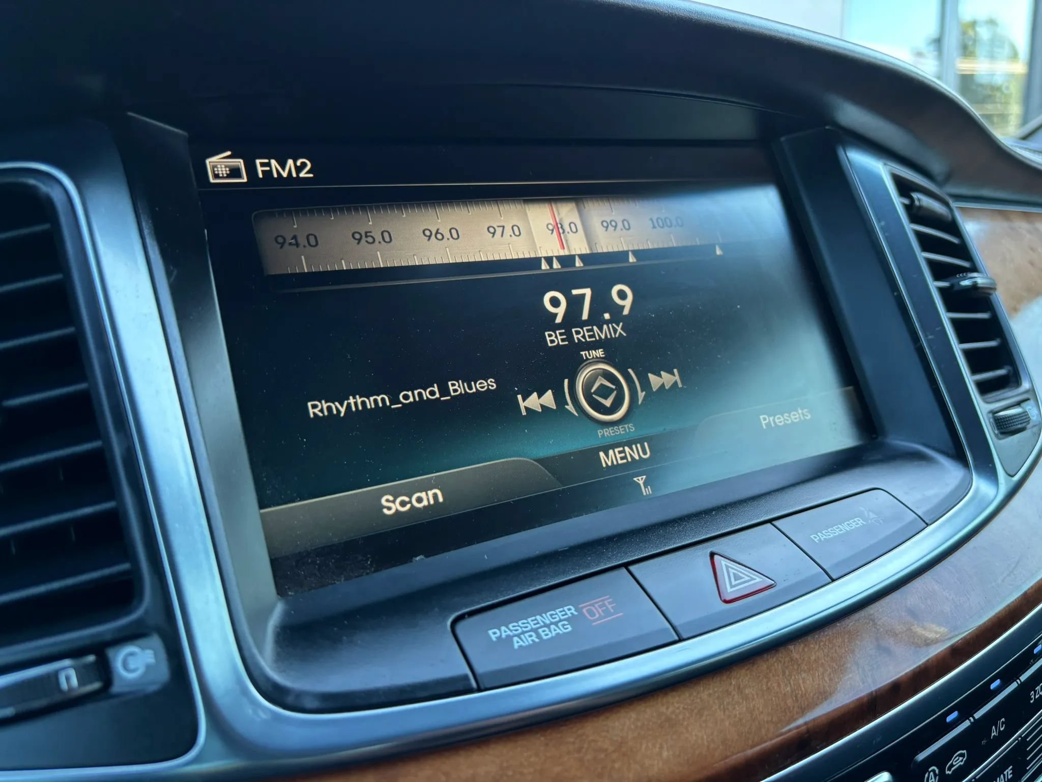 Used 2014 Hyundai Equus Signature RWD image 29